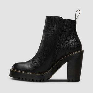 Dr. Martens Magdalena Boots